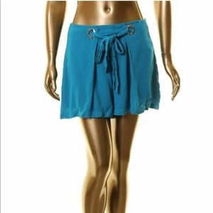 Guess Chica Grommet-Embellished shorts